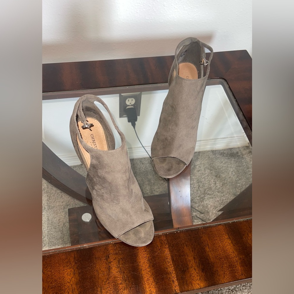 Christian Siriano- Women’s Open-Toe Suede Peep-Toe Slingback Heels - Gray - Picture 6 of 11